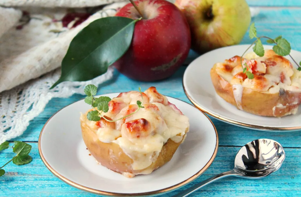 Baked apples with ricotta