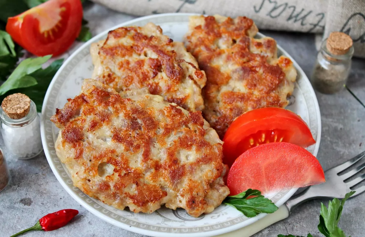 Pork cutlets in Albanian