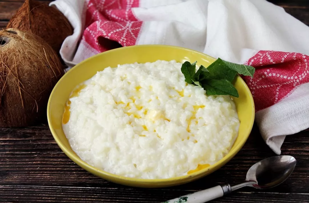 Rice porridge with coconut and condensed milk