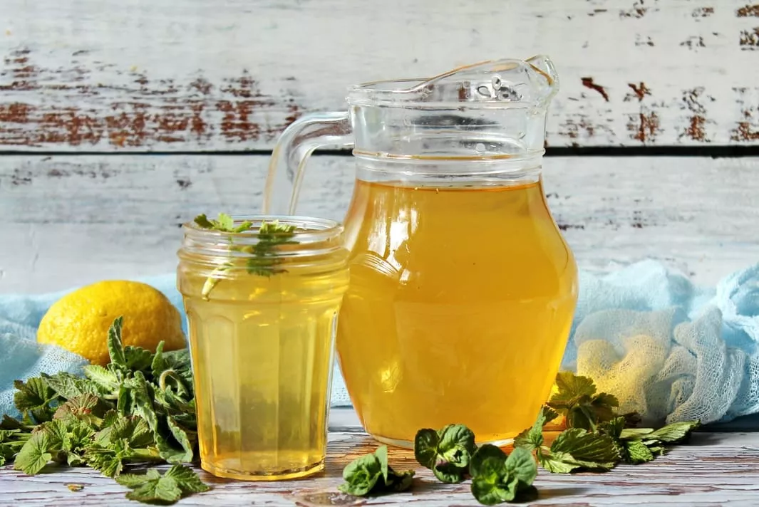 Cold green tea