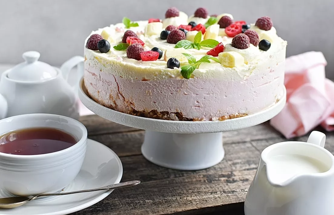 Curd cake with cookies recipe