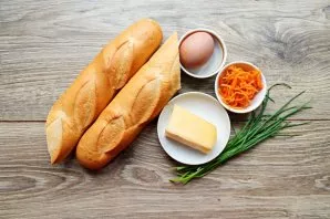 Prepare all the necessary ingredients for making baguette toast.