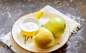 Prepare the ingredients. Sterilize the jar in a convenient way - in the oven or over steam.