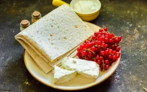 Prepare the ingredients. If desired, you can add vanilla sugar.