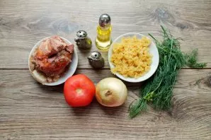 Prepare the ingredients. Rinse and dry the tomatoes, remove the meat stew from the jar. Cook the pasta in boiling salted water until half...