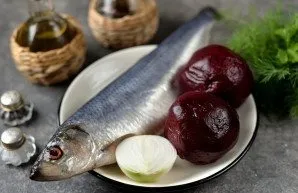 Take all the necessary ingredients. Boil the beets in advance until soft, cool, peel. Average beets take 40-50 minutes to cook, so keep t...