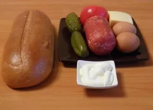 First, prepare all the ingredients.