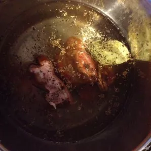 Take the smoked ham and put it in a saucepan. Fill with water. Put bay leaf, salt, pepper. Let it boil. Then leave to boil for 30 minutes.