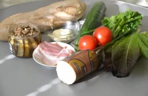 Prepare all the ingredients.