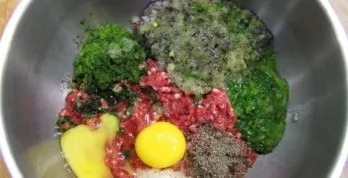 Grind the meat together with onions and herbs through a meat grinder, add two chicken eggs, salt, pepper and thyme.
