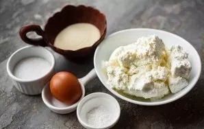 Prepare the necessary ingredients.