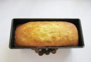 Bake the muffin in an oven at 175 degrees for 40-45 minutes.