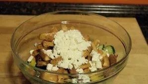 And cheese. Stir thoroughly and serve. Enjoy your meal!