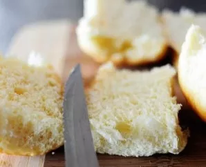 Cut the buns in half.