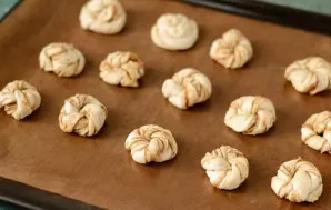 Bake the muffins for 30 minutes in an oven at 190 degrees.