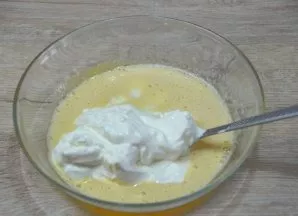 Add sour cream, stir until smooth.