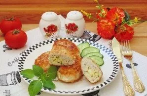 Chicken zrazai with cheese and egg to prepare. Delicious!