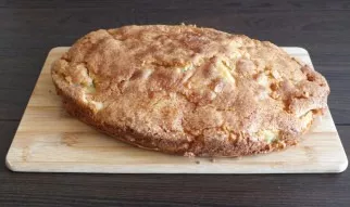 Then gently transfer on the board and leave to cool completely.