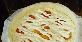 Bake the casserole in the oven for 1 hour, the temperature is 180 degrees.