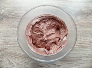 Beat everything until a smooth, fluffy creamy mass.