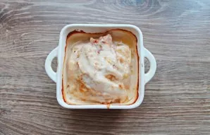 Remove the fillet with the stuffed breast from the oven, sprinkle with the remaining cream and bake for another 10 minutes. Then remove f...