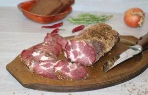 The meat is ready to eat. Cut into thin slices.