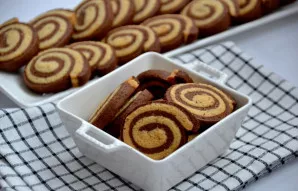 Here is such an amazing result, beautiful and very tasty. Time to make tea or coffee!