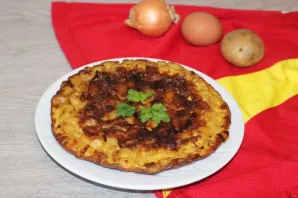 Put the casserole on a large plate.