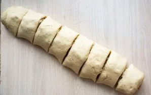 Roll the finished dough into a roll and cut into equal pieces.