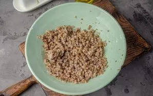 Rinse buckwheat, pour cold water in a ratio of 1:2, bring to a boil and cook over low heat until tender. Transfer buckwheat porridge to a...