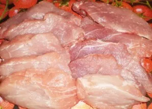 Cut the meat into pieces no more than 1 centimeter thick. Before adding to the dough, salt and season. It is even better if you add all t...