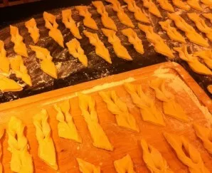 Do all the pieces of dough at once, as the jackfruit cooks very quickly.