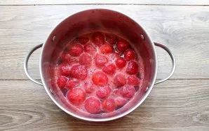 Cook over medium heat for 5 minutes, stirring.