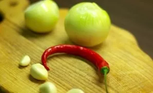 We wipe the vegetables and wash them.