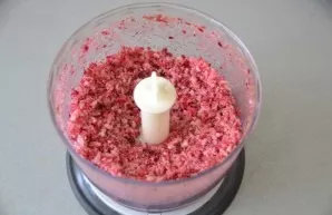 Chop the cranberries.