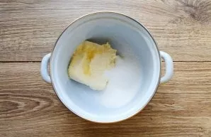 Put soft butter and sugar in a bowl and beat everything until fluffy.