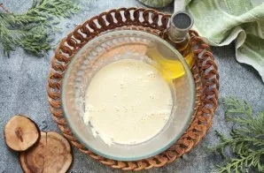 Crush everything with a blender until smooth. The mass will look liquid, but this is only at the beginning. Continuing to beat with a ble...