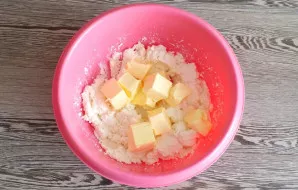 Add butter to the cottage cheese and mix again.