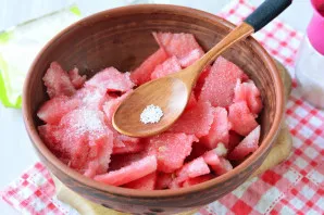 Pour in citric acid.