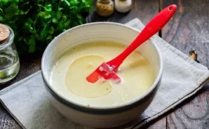 Add two tablespoons of butter to the dough and mix everything.