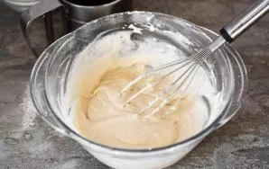 Mix these ingredients with a whisk until there are no clumps of flour left  you get a viscous, thick mixture.