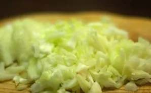 Finely chop the onion.