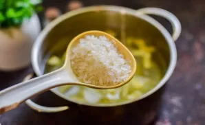 Add rice to the pot.