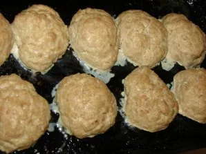 Place the baking sheet in a well-preheated oven for 20-30 minutes. In order for the cutlets to be evenly fried and acquire an appetizing ...