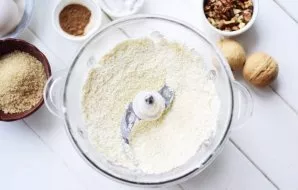 Turn on the device for 30-40 seconds, and then you get crumbs of fine flour.