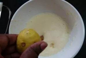 Squeeze lemon juice.