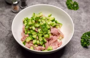 Wash fresh cucumbers and cut into small cubes. Put cucumbers in salads.