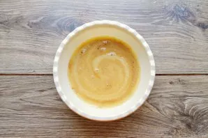 Dissolve the coffee in hot water, pour it into the milk mixture and mix.