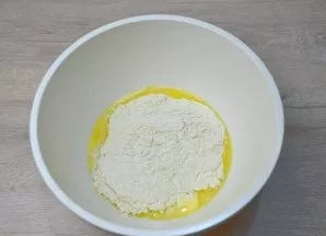 Add flour, salt, 1/2 pack of vanilla sugar.