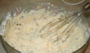 You can add any filling to the curd mass. For example: dried fruits, seeds or berries.